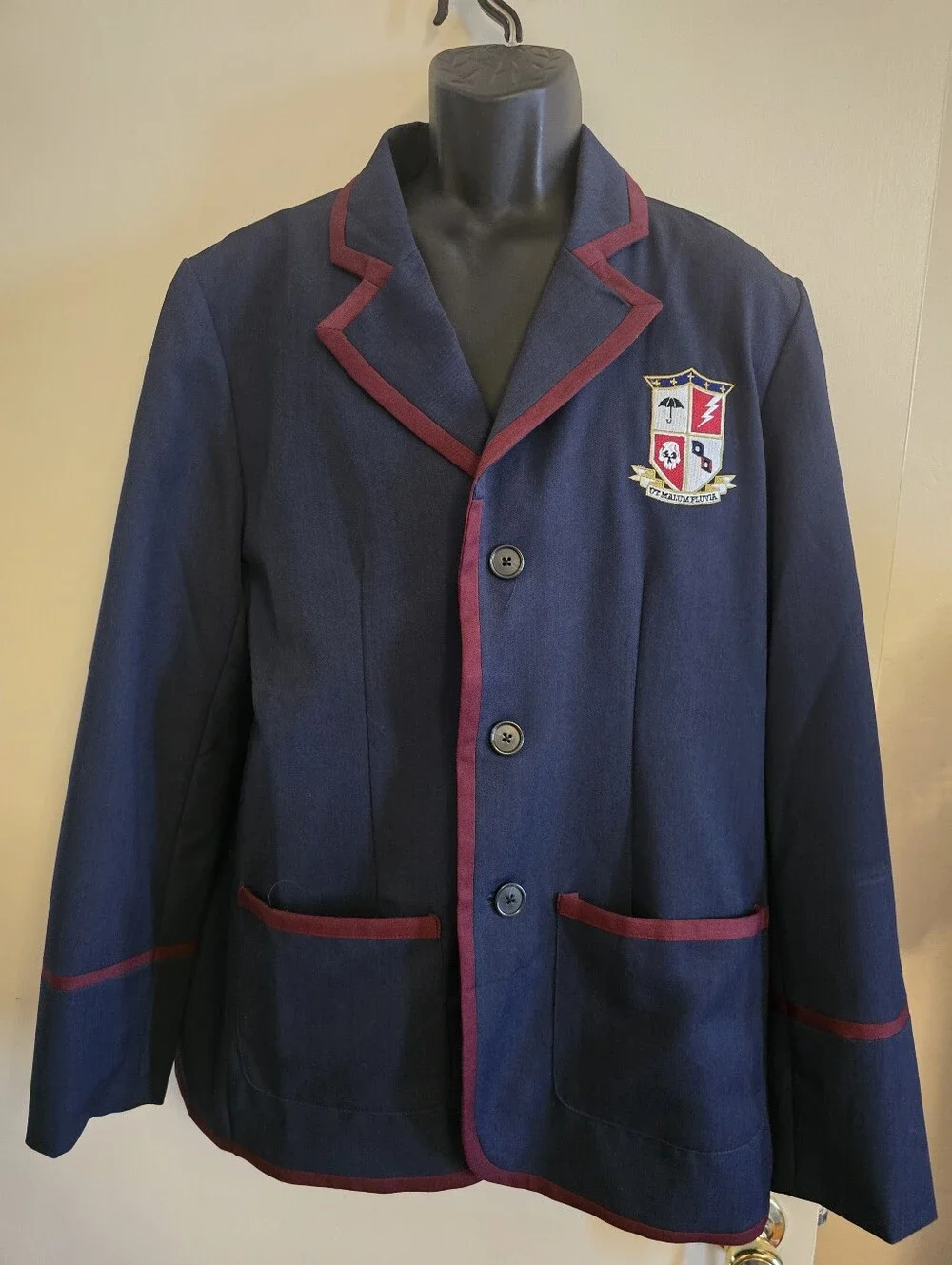 The Umbrella Academy Men’s Large Blazer Jacket NWT Licensed Cosplay Uniform
